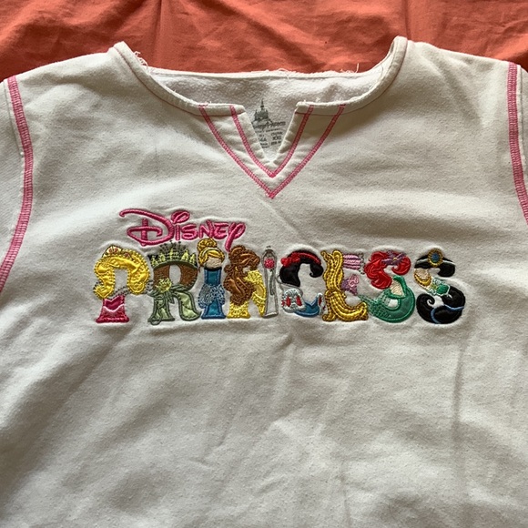 Disney princess - sz kids 14/xL - cropped sweatshirt - Picture 2 of 3